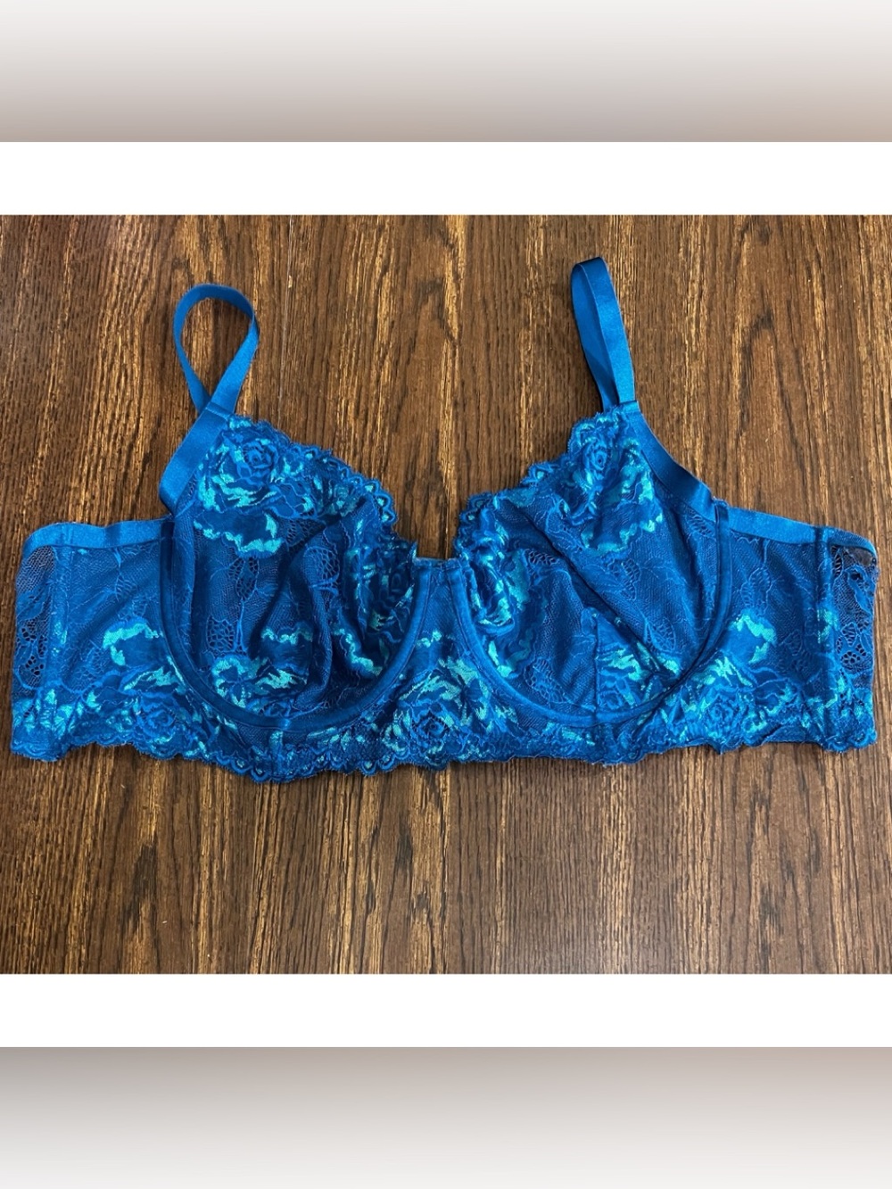Torrid 3 Lace Underwire Bra EUC